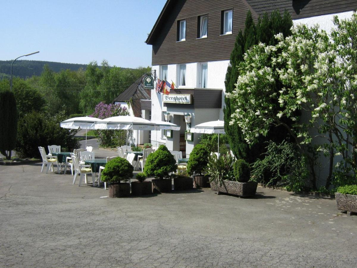 Berghotel Holzerath Luaran gambar