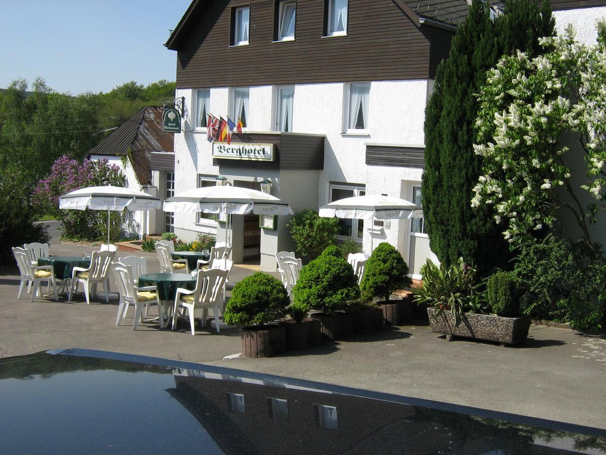 Berghotel Holzerath Luaran gambar